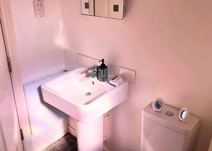 Urban Oasis Stylish Boho Flat In Apartman