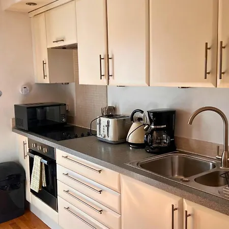 Urban Oasis Stylish Boho Flat In * 布里斯托