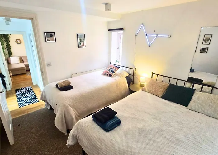 Urban Oasis Stylish Boho Flat In * Bristol